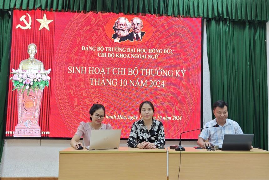 Chi bộ khoa Ngoại ngữ sinh hoạt thường kỳ tháng 10 năm 2024